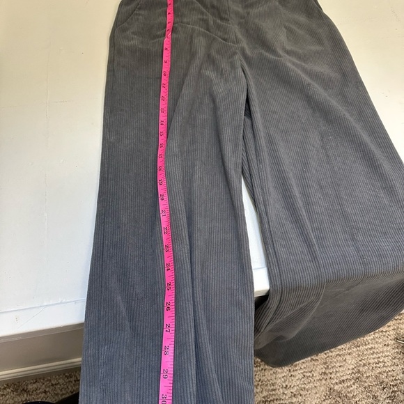 Women's Gray Wide-Leg Corduroy pants Size Medium - Picture 7 of 8